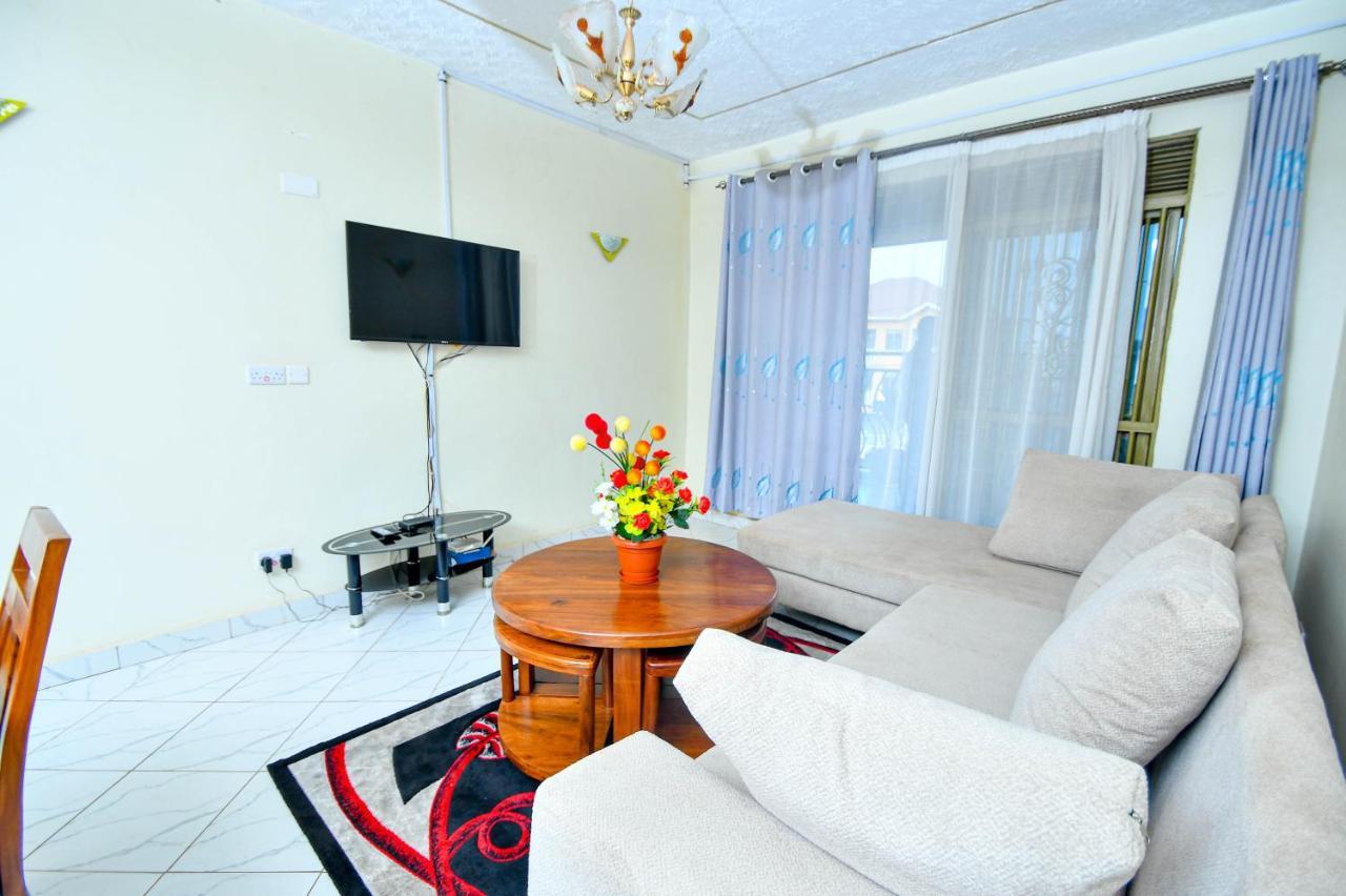 Peace Of Mind Suites Entebbe Exterior foto